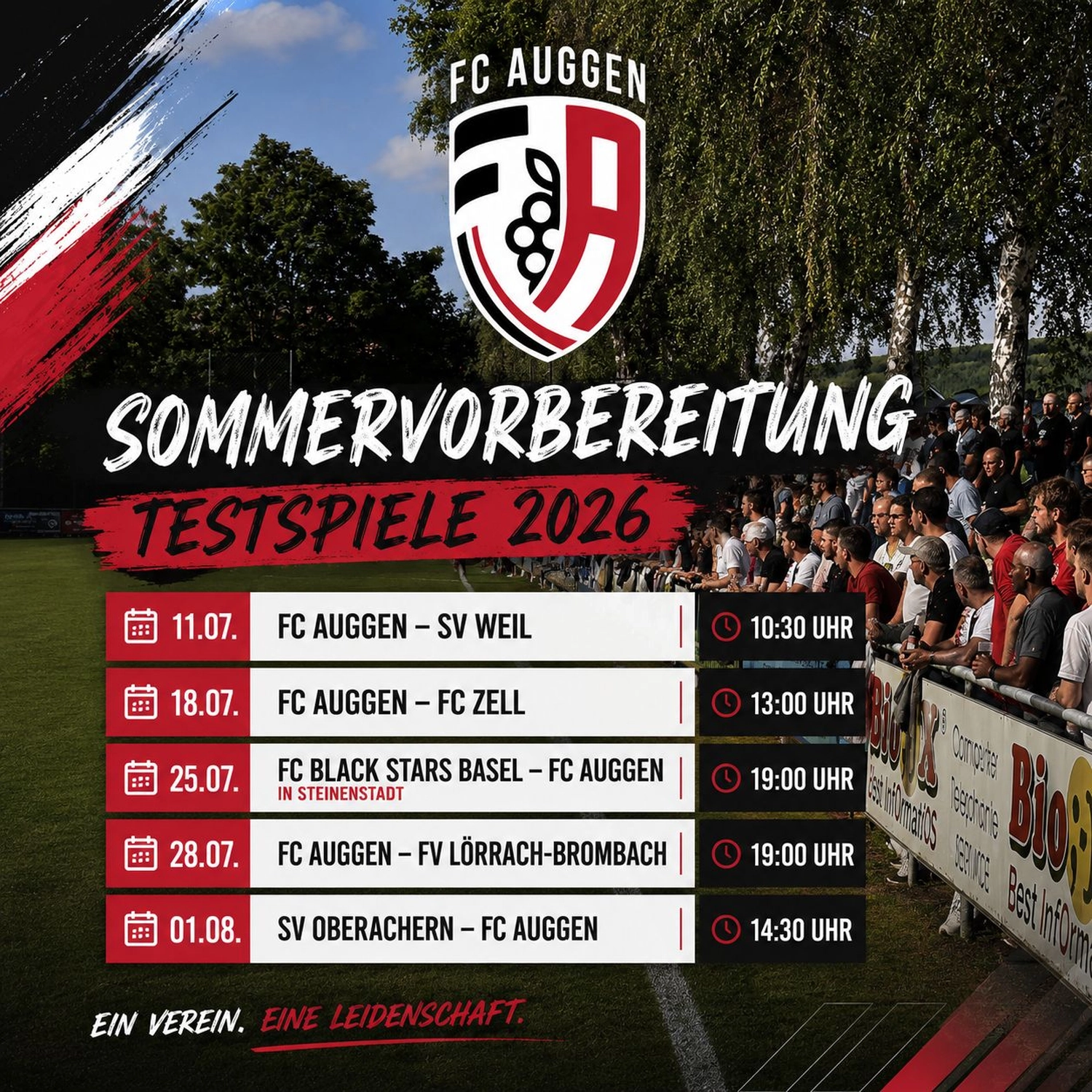 FC Auggen e.V. – Fußballtrainer – Das Bild zeigt offenbar einen Fußballtrainer, der ein Spiel beobachtet.